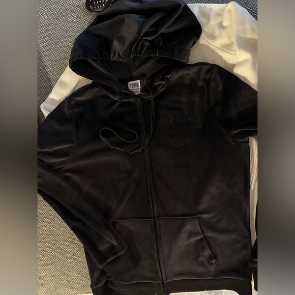 PINK Velvet tracksuit NEW - Picture 1 of 5